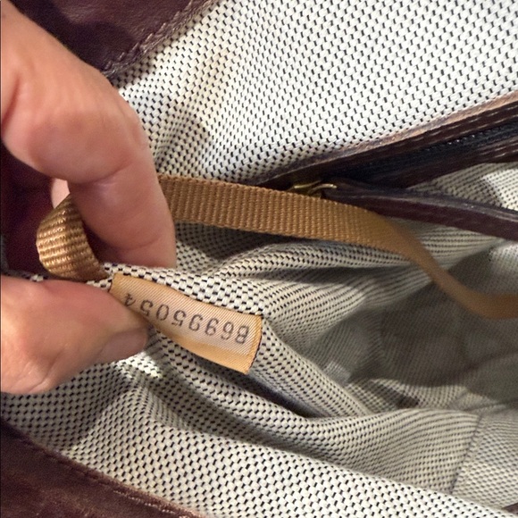 Dooney & Bourke Large Navy and Red Tote Bag - Picture 14 of 16